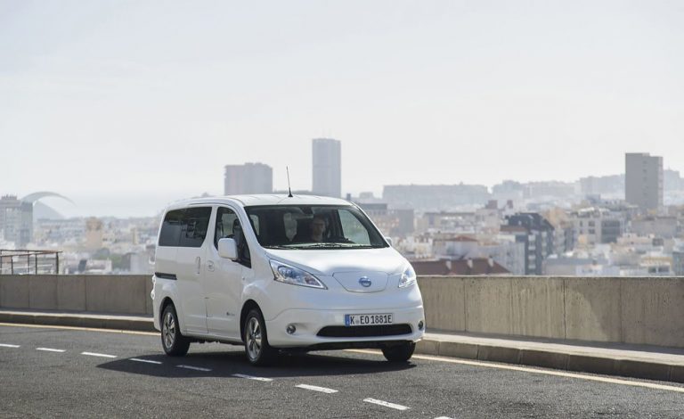 Conducimos la Nissan e-NV200. Transporte inteligente