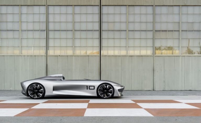 Infiniti Prototype 10. Se presenta en Pebble Beach