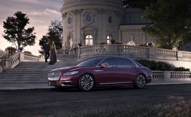 El Lincoln Continental se actualiza para una nueva temporada