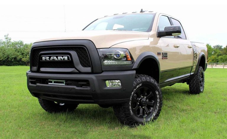 RAM 2500 Power Wagon. Estrena edición Mojave Sand