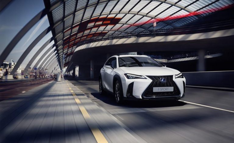 Lexus UX 250h. Disponible desde 33.900 euros