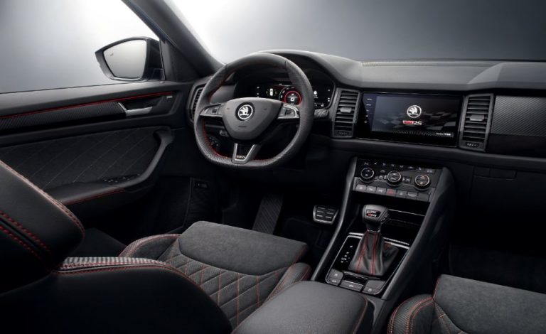 Skoda Kodiaq RS. Desvelado el interior de la versión más deportiva