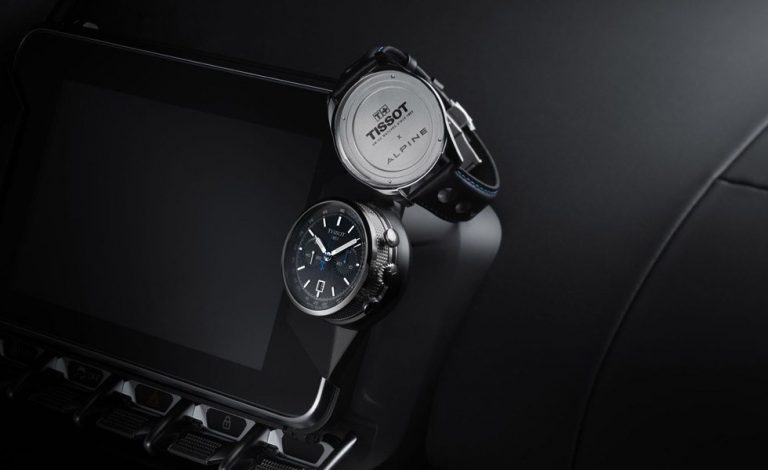 Alpine A110. Ya tiene su exclusivo reloj a juego, creado por Tissot