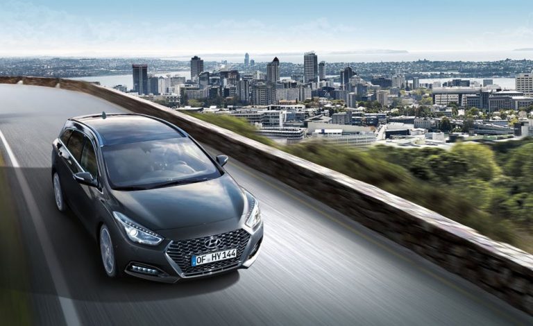 El Hyundai i40 estrena imagen y motores