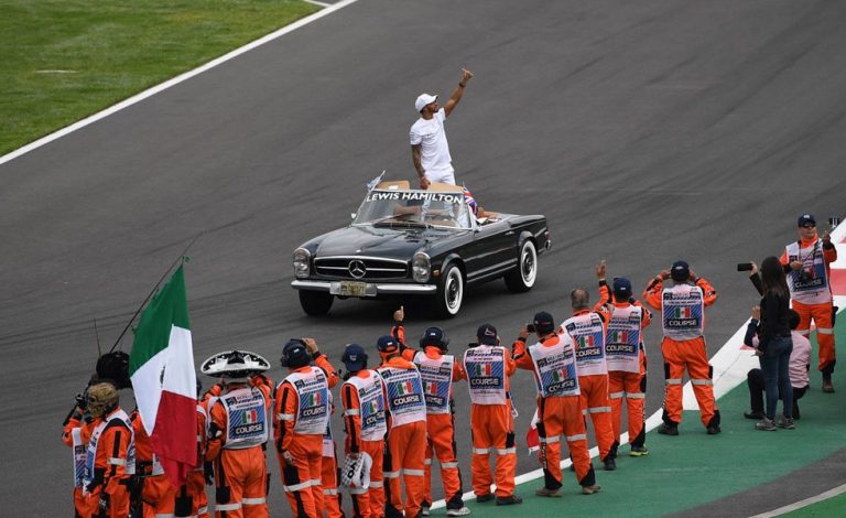 Lewis Hamilton ya está junto a Juan Manuel Fangio