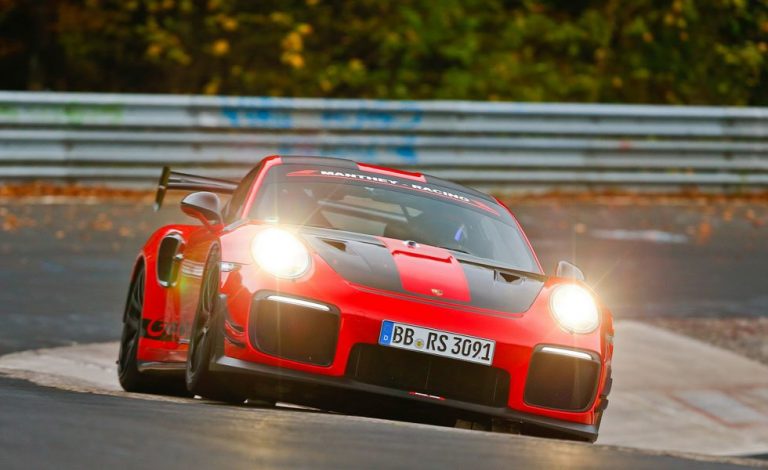 Porsche 911 GT2 RS MR. Vuelve a volar sobre Nürburgring
