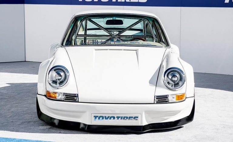 Porsche 911 Carrera. Esconde la mecánica de un Tesla Model S