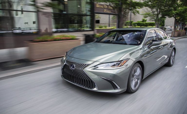 Lexus ES 300h. Con el nuevo sistema de audio Mark Levinson