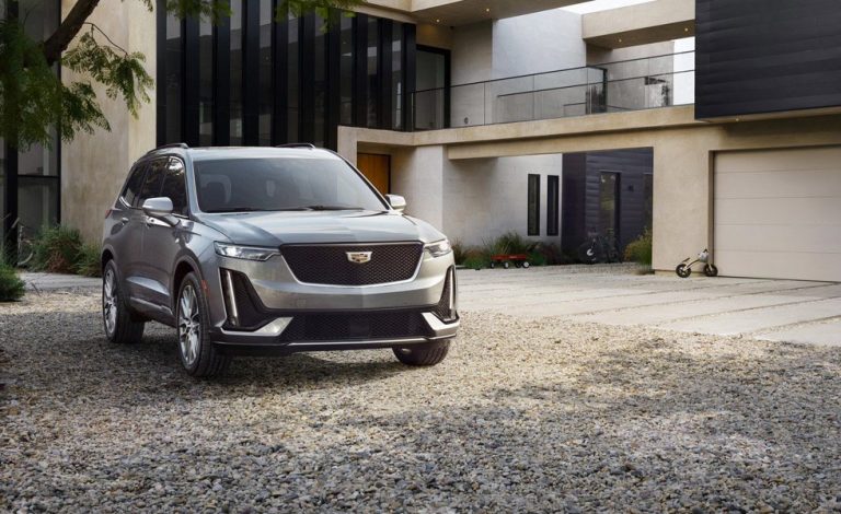 Cadillac XT6. Entre los XT5 y los Escalade