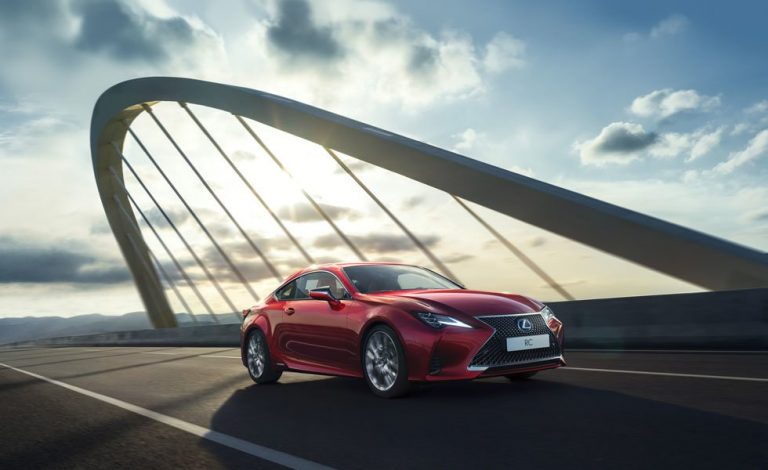 Conducimos el Lexus RC 300h. Llamativo pero sin genio
