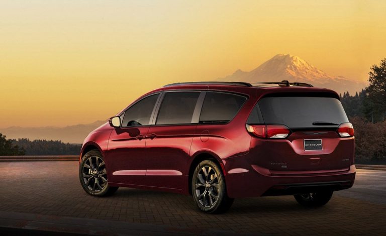 Chrysler Pacifica y Dodge Grand Caravan. Estrenan versión 35th Anniversary