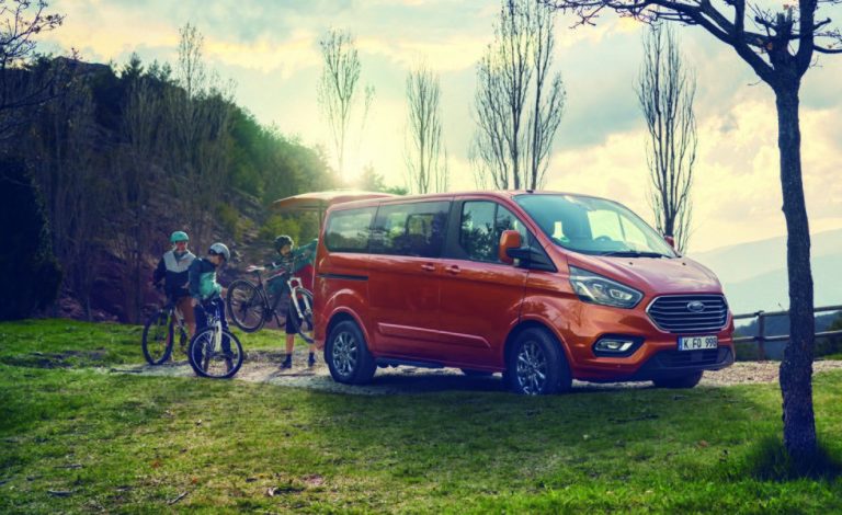 Ford Tourneo Custom. Estrenará una nueva variante de hibridación suave