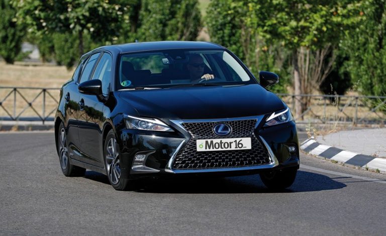 Lexus CT 200h Black & Grey Edition. Soy el más exclusivo