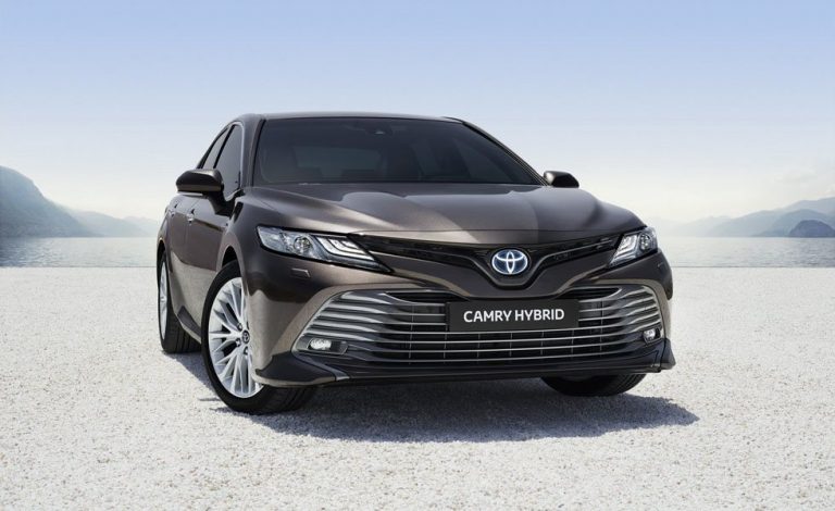 Toyota Camry. Ya tiene precios en Reino Unido