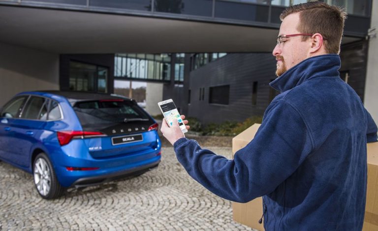 Skoda prueba el coche como punto de entrega de paquetes
