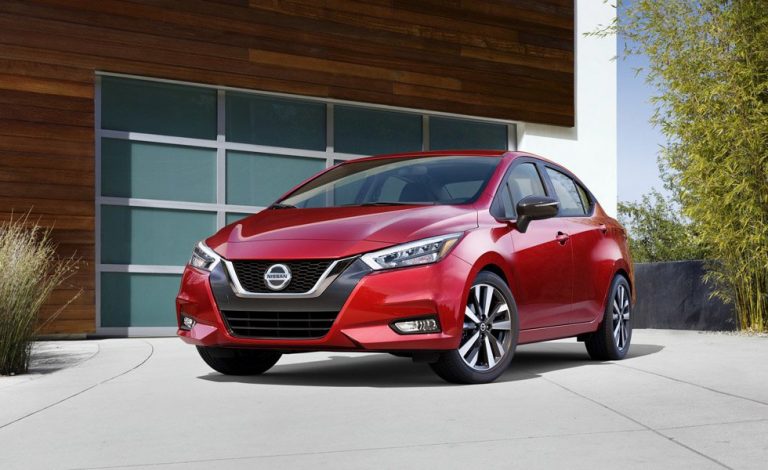 Nissan Versa. Ahora parece un Altima en miniatura