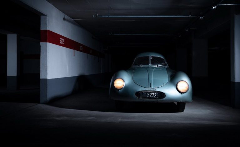 El Porsche más antiguo, este Type 64, será subastado el 15 de agosto