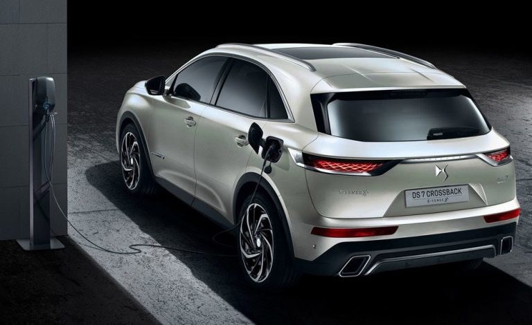 DS 7 Crossback E-Tense 4×4. Con 300 CV para la versión híbrida enchufable