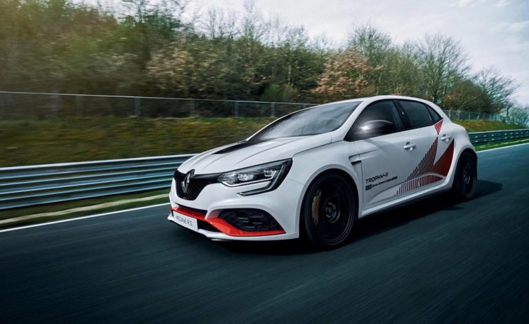 Renault Mégane RS Trophy-R. El nuevo rey de Nürburgring