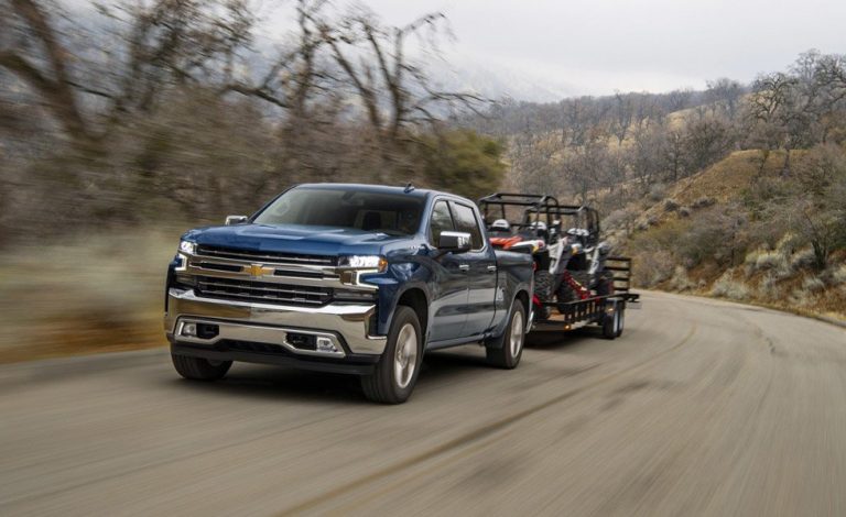 Chevrolet Silverado 3.0 Duramax. Cuesta igual que con el motor 6.2 V8