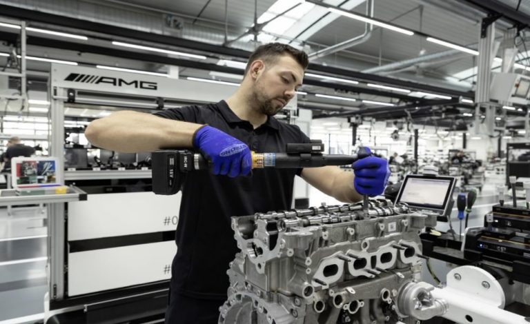 Mercedes desvela el motor de cuatro cilindros más potente del mundo