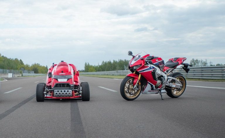 Honda Mean Mower V2. Este cortacésped alcanza los 242,99 km/h