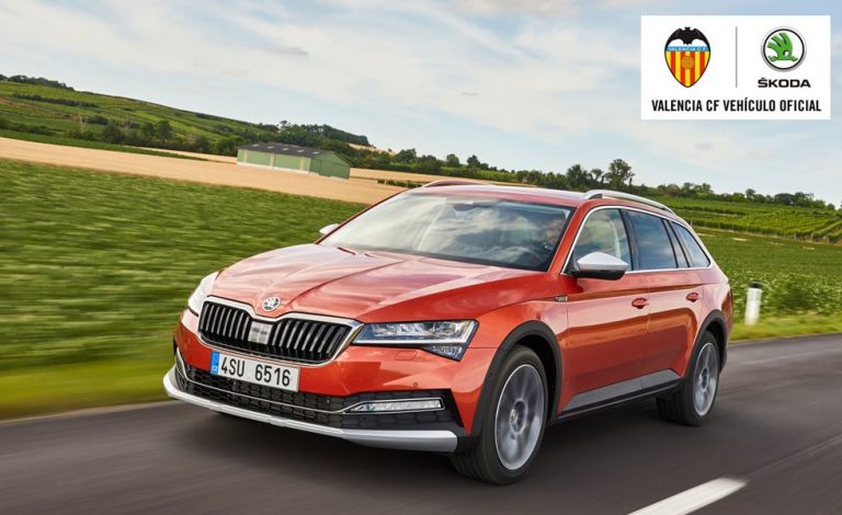 Los jugadores del Valencia CF conducirán el Skoda Kodiaq y el Superb