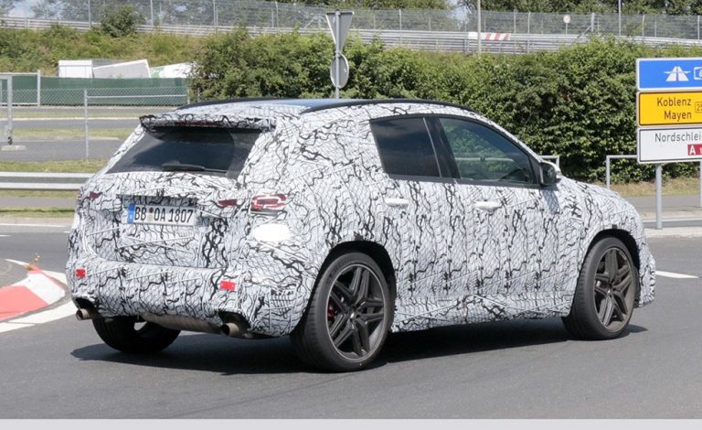 Mercedes-Benz AMG GLA45. Pequeño pero potente