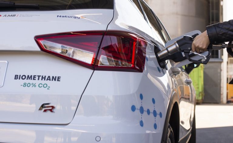 Seat transforma la basura en biocombustible para el coche
