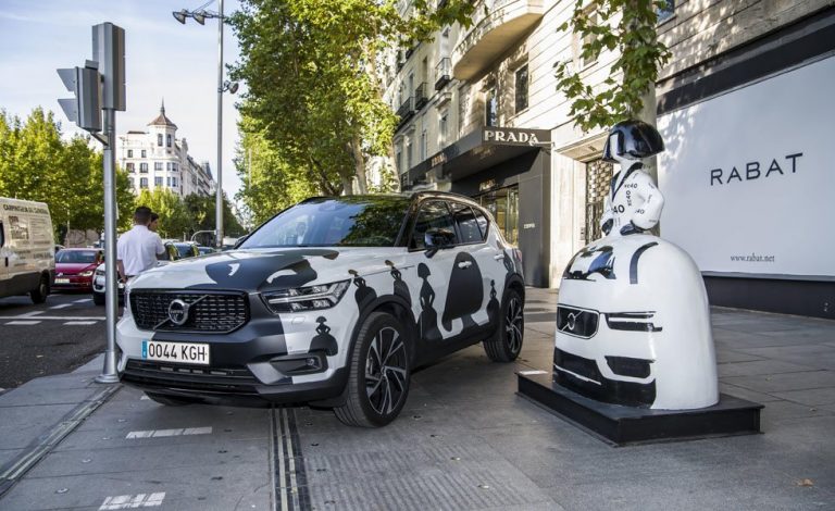 Volvo y Kia se suman a la exposición 'Meninas Madrid Gallery'