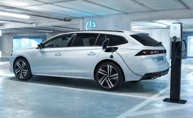 Gama Peugeot Plug-in Hybrid. Ya tienen precios en España