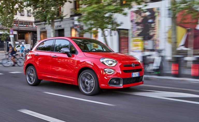Conducimos el Fiat 500X Sport. El superventas saca músculo