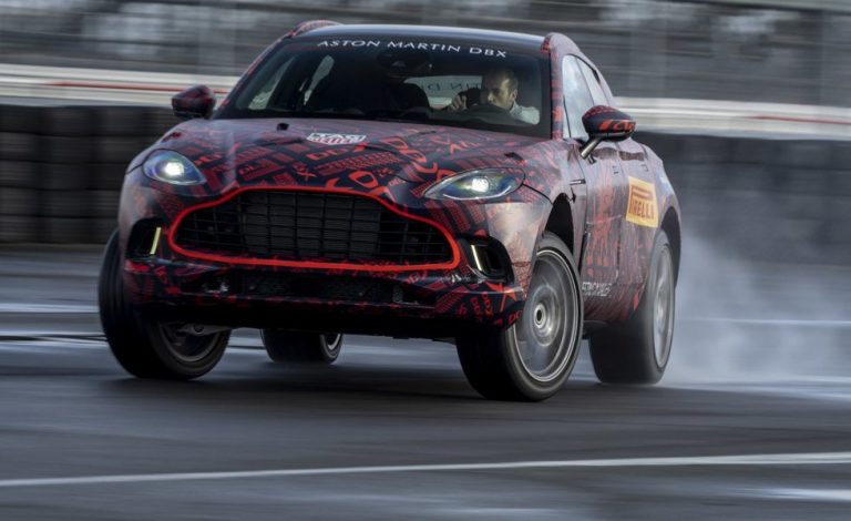 Aston Martin DBX. Ofrecerá una amplia gama de accesorios en 11 paquetes individuales
