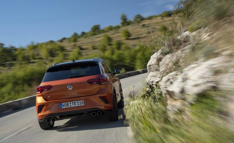 Conducimos el deportivo Volkswagen T-Roc R. 300 CV y mucha marcha