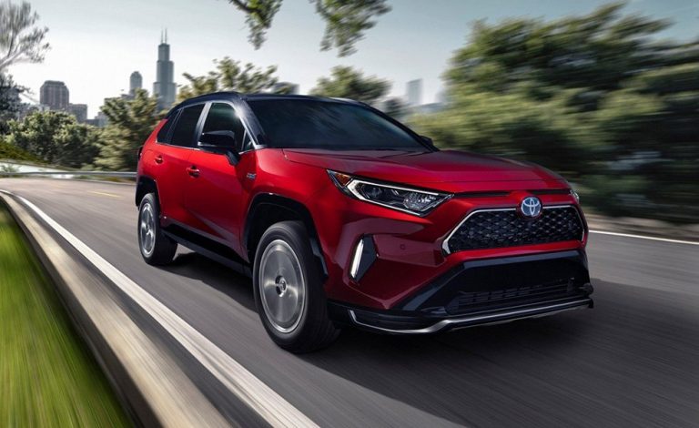 Toyota RAV4 Prime. Enchufable y más cañero