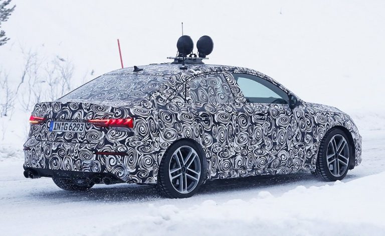 Audi A3 y S3 Sedán. Fotos espía probando en la nieve