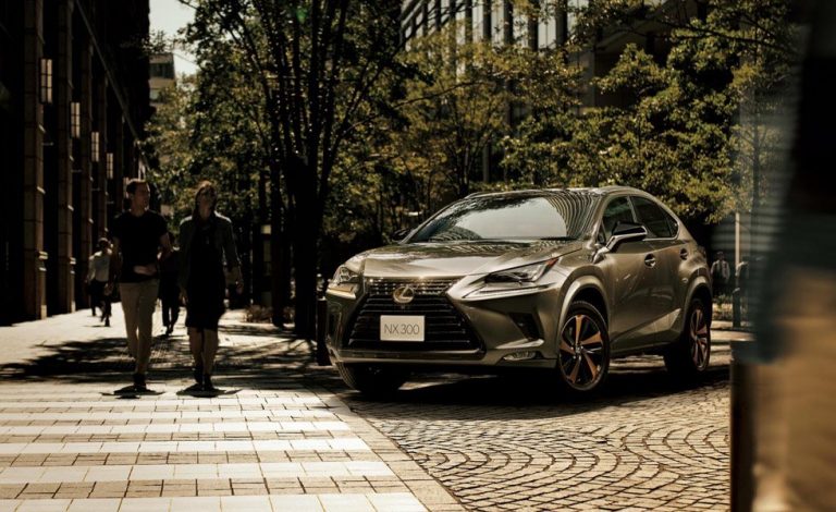 Lexus presenta en Tokio estos exclusivos UX y NX