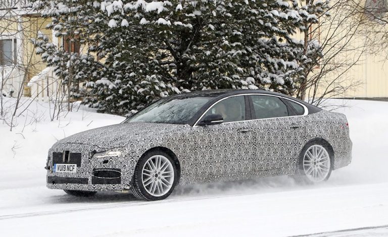 Jaguar XF. Un restyle para el sedán británico