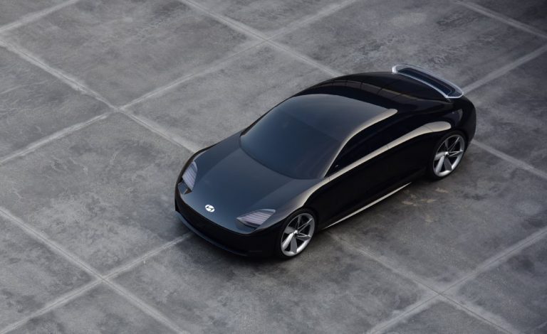 Hyundai Prophecy. Sedán eléctrico y autonómono