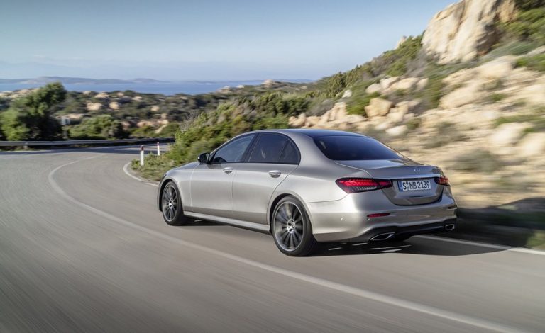 Mercedes-Benz Clase E 2020. Aterriza con siete mecánicas híbridas enchufables