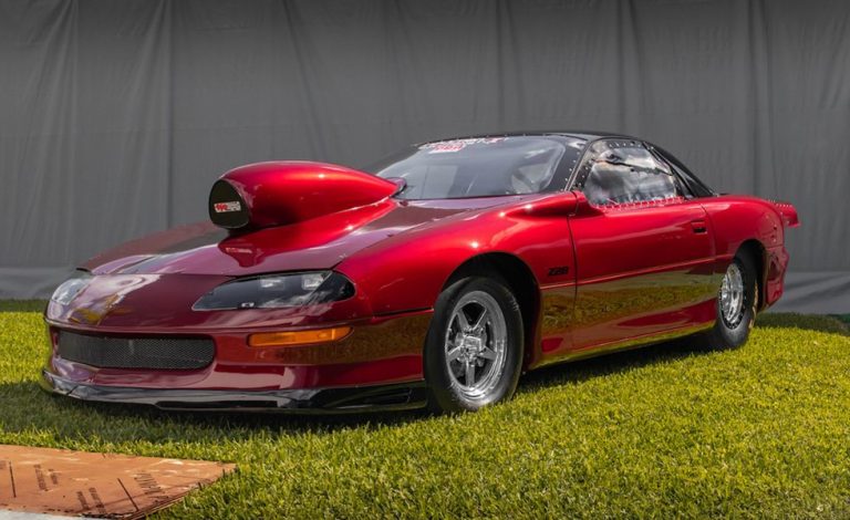 Un Chevrolet Camaro demencial