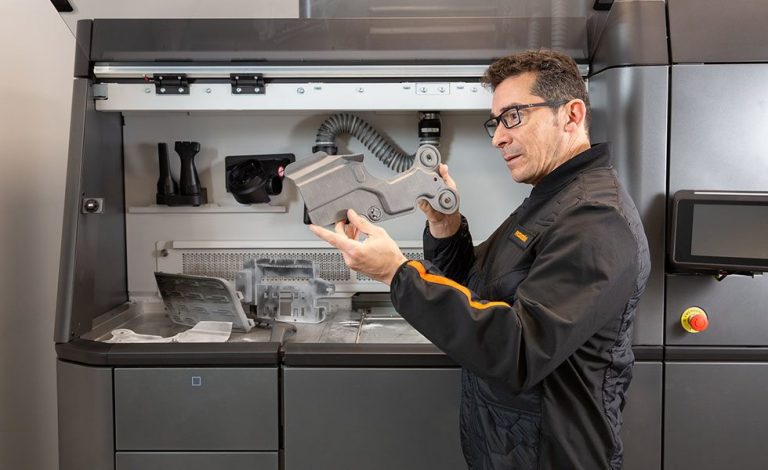 Seat. Ofrece la tecnología 3D para luchar contra el coronavirus