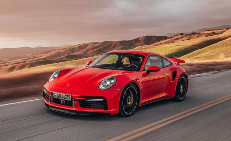 Porsche 911 Turbo S Sport Package. Todavía más deportivos