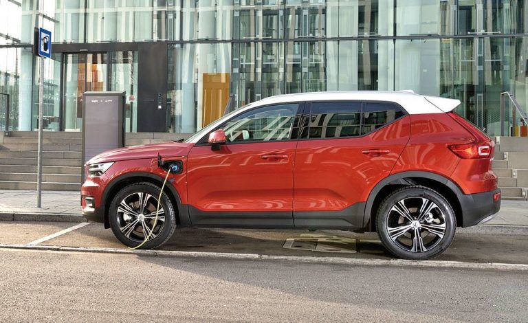 Volvo XC40 Recharge T5 Twin Engine. Enchufado al dinamismo