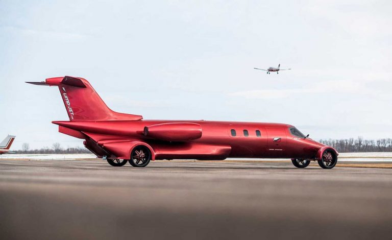 ¿Es un coche? ¿Es un avión? Es el Limo-Jet y ahora puede ser tuyo