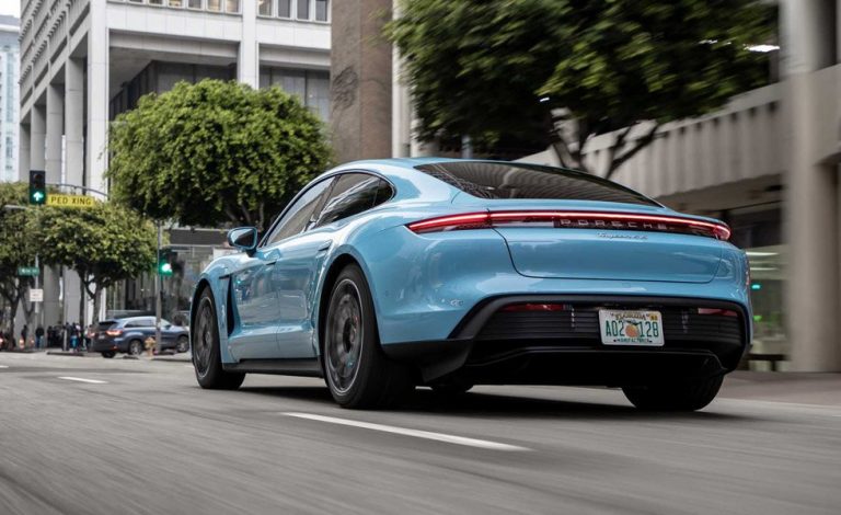 Porsche Taycan 4S. La versión 'de acceso' llega a Estados Unidos