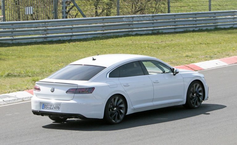 El Volkswagen Arteon estrena la versión R