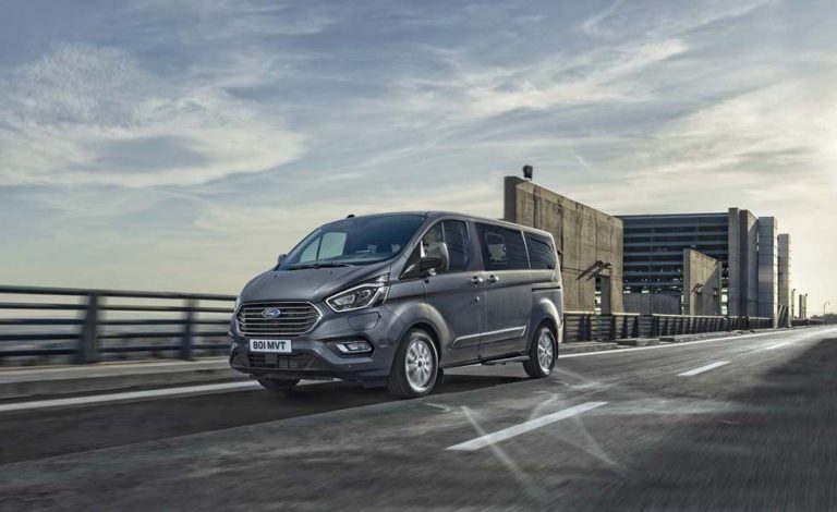 Ford Transit Custom Plug-In Hybrid. Tiene un precio prohibitivo en Alemania