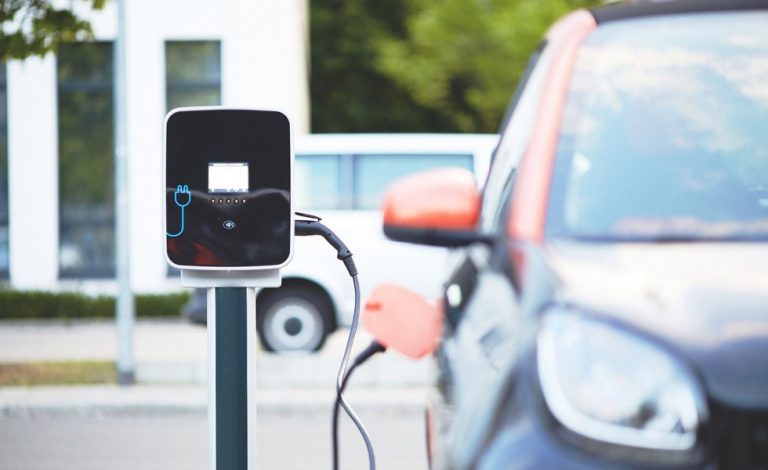 El Gobierno se compromete con el futuro del sector de la automoción