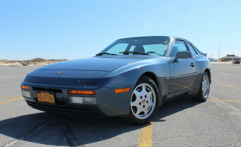 Se vende el Porsche 944 S con menos kilómetros que existe